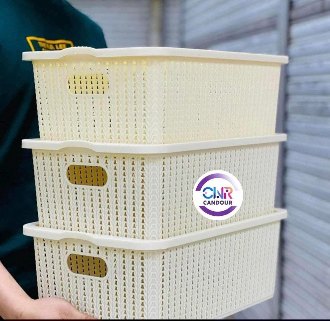 Rattan Storage Basket with Cover (Category: Everything Else Others) located in Manila. Submitted by merryjanesy (Listing ID 1418815484, Image 1). Description: panindigan ang paka aesthetic mo 🤣 ‼️ Rattan Basket with Cover ESTETIK yarn 😍 Super ganda nito actual, Mapapa order ka ulit🥰🥰 ✅HIGH QUALITY XL RATTAN STORAGE BOX ✔️Malaki at Makapal ✔️Madaming Malalagay ✔️Color- Light brown 📍 Plastic rattan basket with cover, super mura na po nyan. 📍 