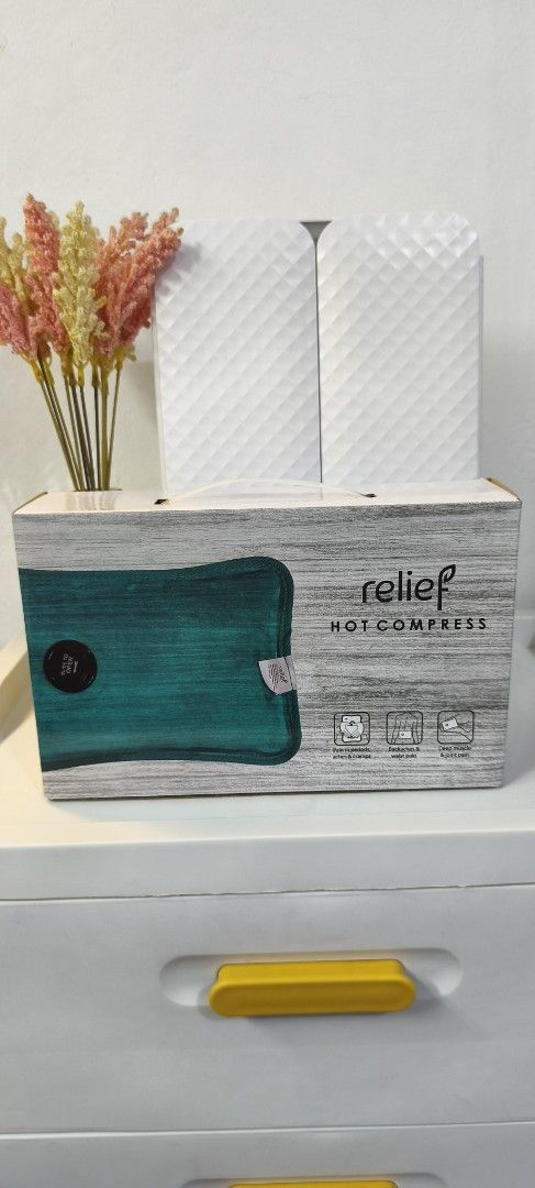 Relief Hot Compress (Category: Medical Supplies & Tools) located in Cavite. Submitted by robie16lex-77627 (Listing ID 1418830413, Image 1). Description: Relief Hot Compress is designed for easy use and provides warmth and comfort. It helps to relieve muscle pain and neck pain. It heats up in 8-10 minutes and has an automatic shut-off feature. It can stay warm for 2-4 hours. The box includes the hot compress and instructions. *opened only but neve