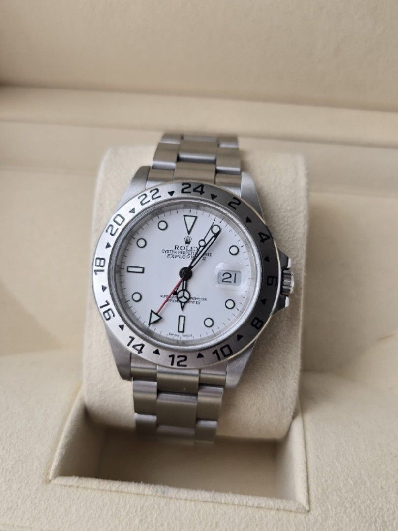 Rolex Explorer 2 Polar 40mm (Category: Luxury Watches) located in Mandaluyong City. Submitted by 88nac (Listing ID 1418841616, Image 1). Description: For sale: Rolex Explorer 2 White dial 40mm No Lug holes Full set 9.8/10 condition 2005 PM for inquiries.