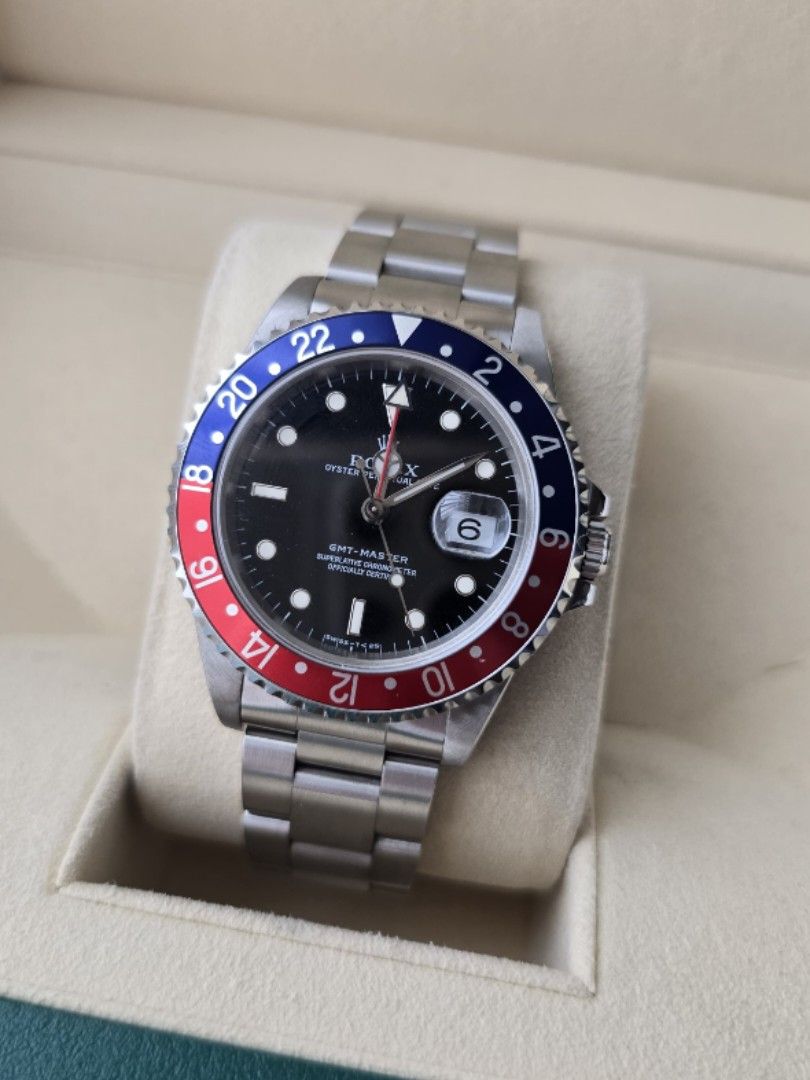 Rolex GMT 16700 (Category: Luxury Watches) located in Mandaluyong City. Submitted by 88nac (Listing ID 1418841179, Image 1). Description: For sale: Rolex GMT 16700 Pepsi 40mm Full set 9.5/10 condition 1996 PM for inquiries.