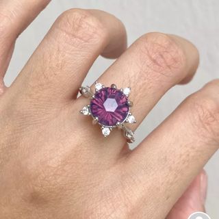 (Category: ) located in . Submitted by infinitecrystals.sg (Listing ID 1418914120, Image 1). Description: .