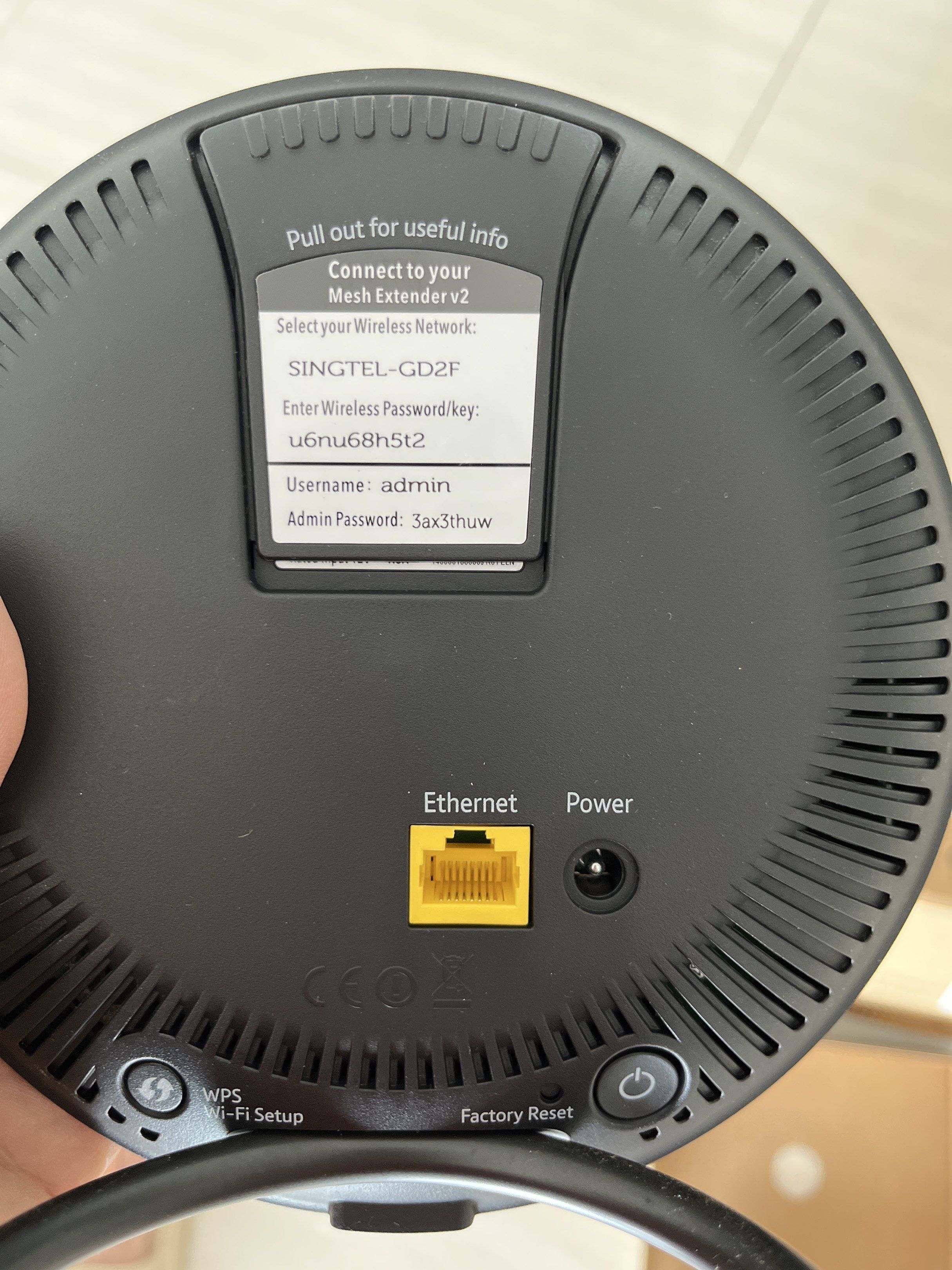 Singtel mesh extender443105402181406722