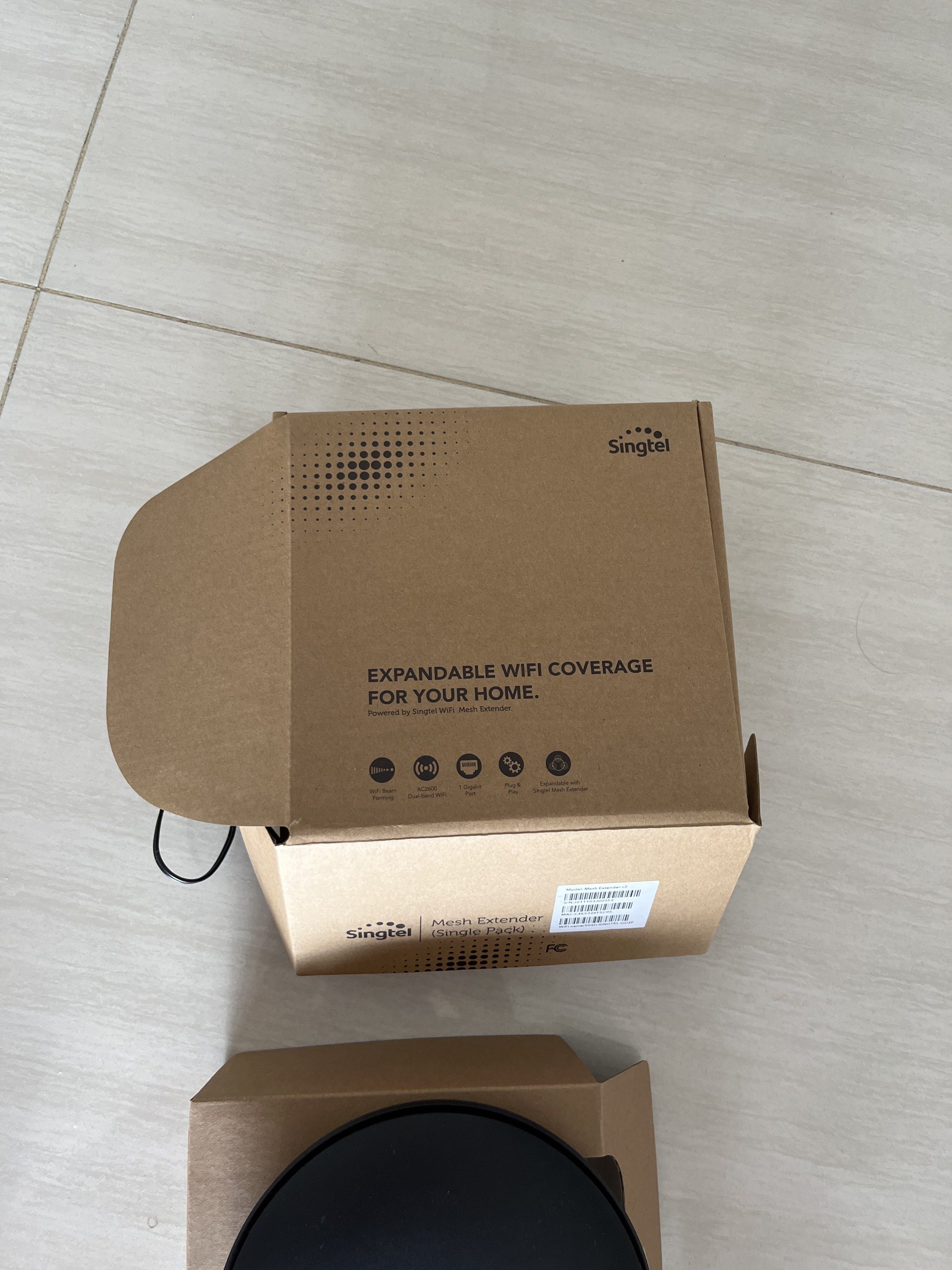 Singtel mesh extender443105402181406721