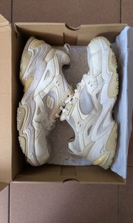 (Category: ) located in . Submitted by kanyetherebel (Listing ID 1418857752, Image 1). Description: .