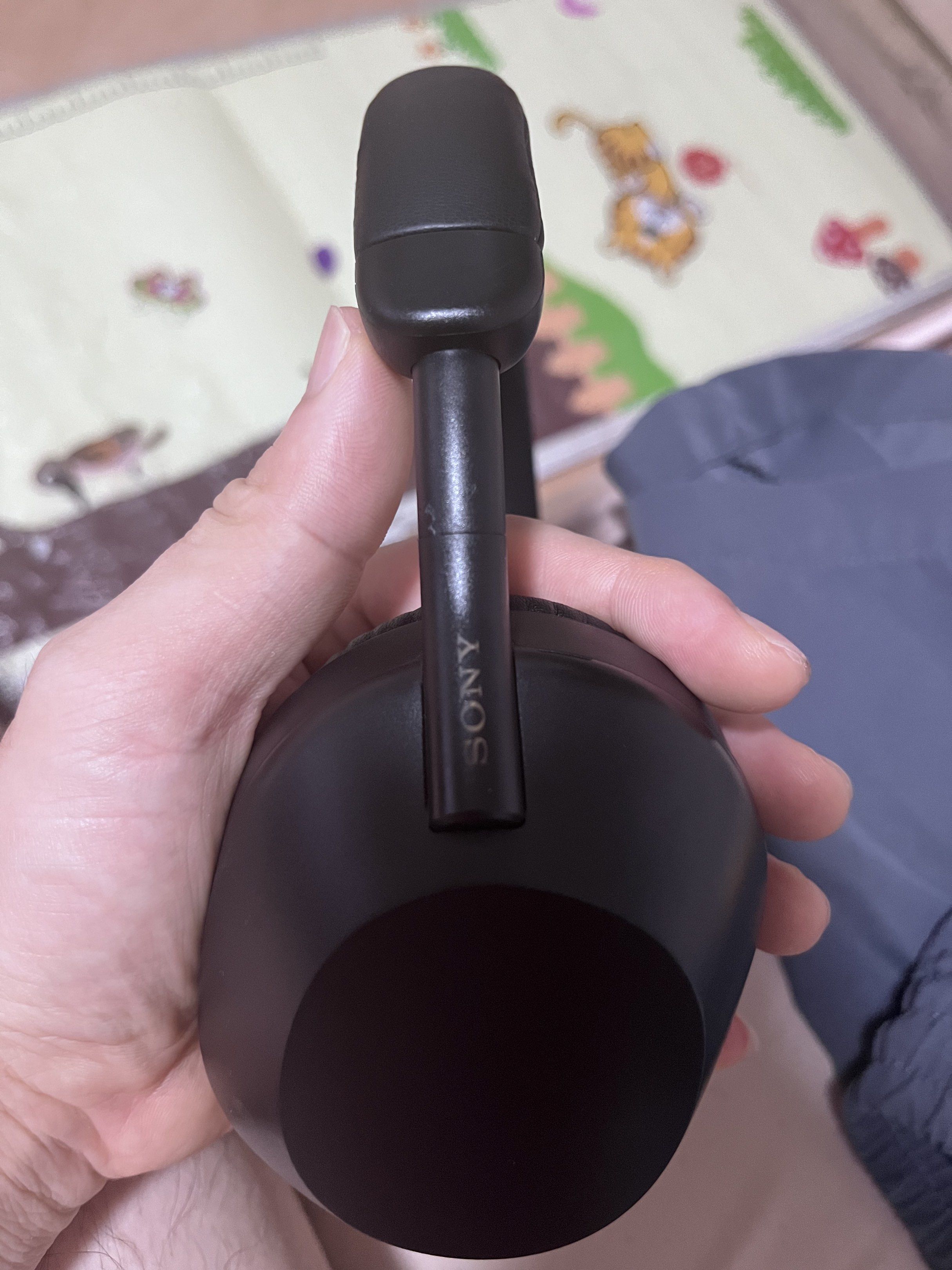 Sony Headphones - Black65561075968898111