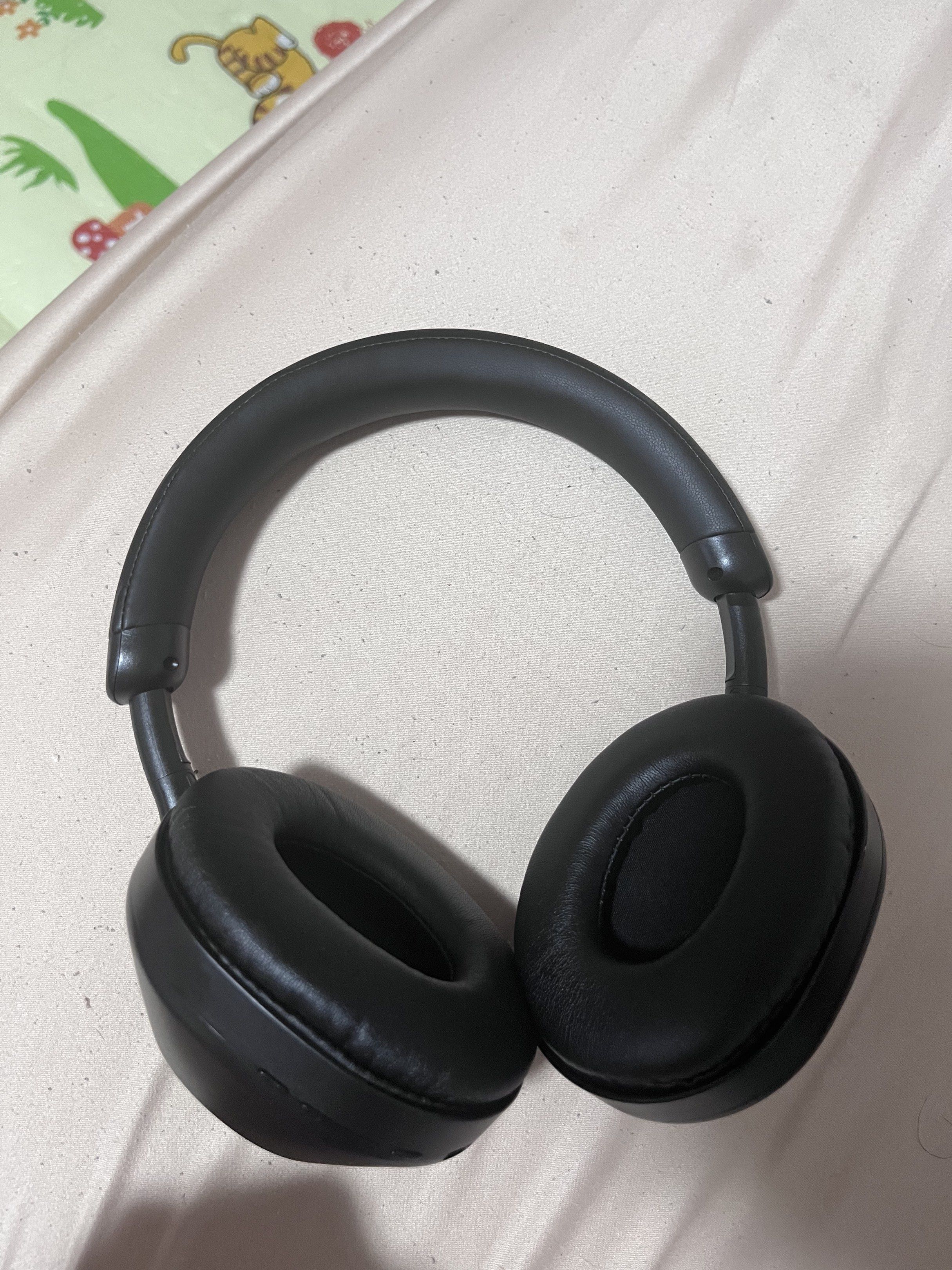 Sony Headphones - Black
