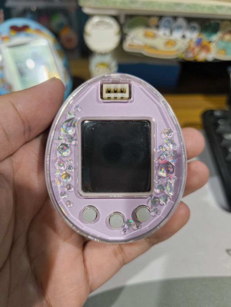 Tamagotchi P's Clear Faceplate ONLY (Category: Interactive Toys) located in Taguig. Submitted by Artxious (Listing ID 1418858516, Image 2). Description: Got this over at Etsy. Full disclosure, it's not a perfect fit because it is handmade, may some areas na masikip, but if you get it right, it fits really well, and when you have a Pierce plug, it will fit nicely. Price includes the full price of 1 faceplate + half of my SF..