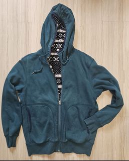 (Category: ) located in . Submitted by happiercloset (Listing ID 1418846029, Image 1). Description: .