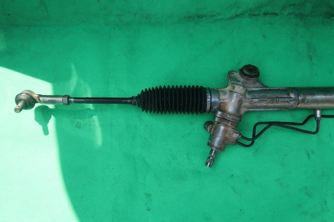 TOYOTA HILUX KUN25 STEERING RACK, Auto Accessories on Carousell
