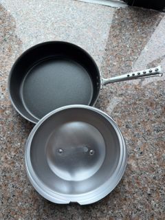 （分類：）位於 。 由 xerf1170 提交（商品編號 1418847407，圖片 1）。簡介： 。