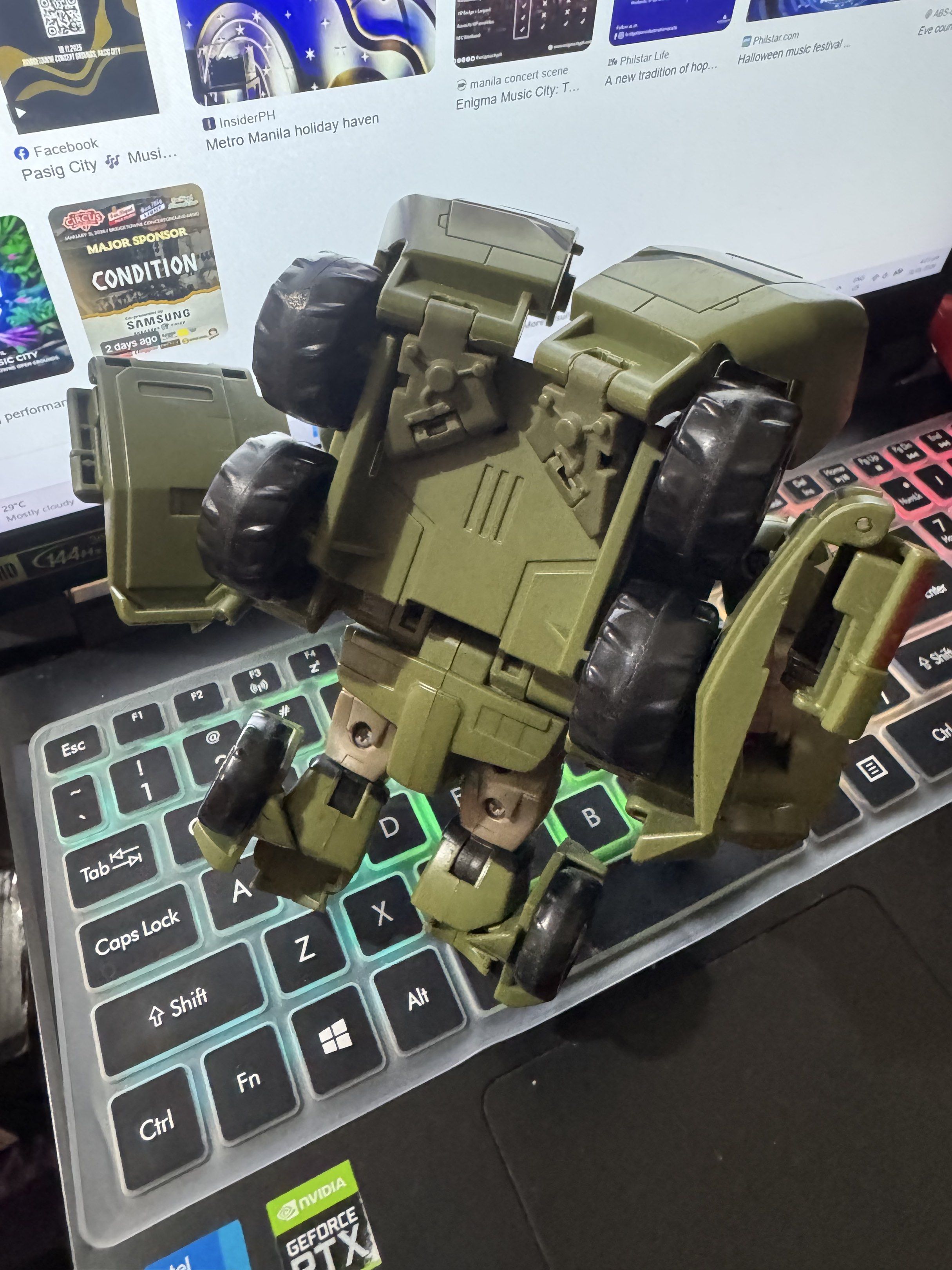 Transformers Animated Bulkhead (Category: Action & Battle Toys) located in Manila. Submitted by irvinekinn34805 (Listing ID 1418858410, Image 2). Description: Transformers Animated Bulkhead Voyager Class Actual picture Nakadisplay lang sa glass kabinet Meet ups? Depende pero pasig area ako or Lalamove LBC kayo mag babayad delivery fee Last price napo rare na po yan.