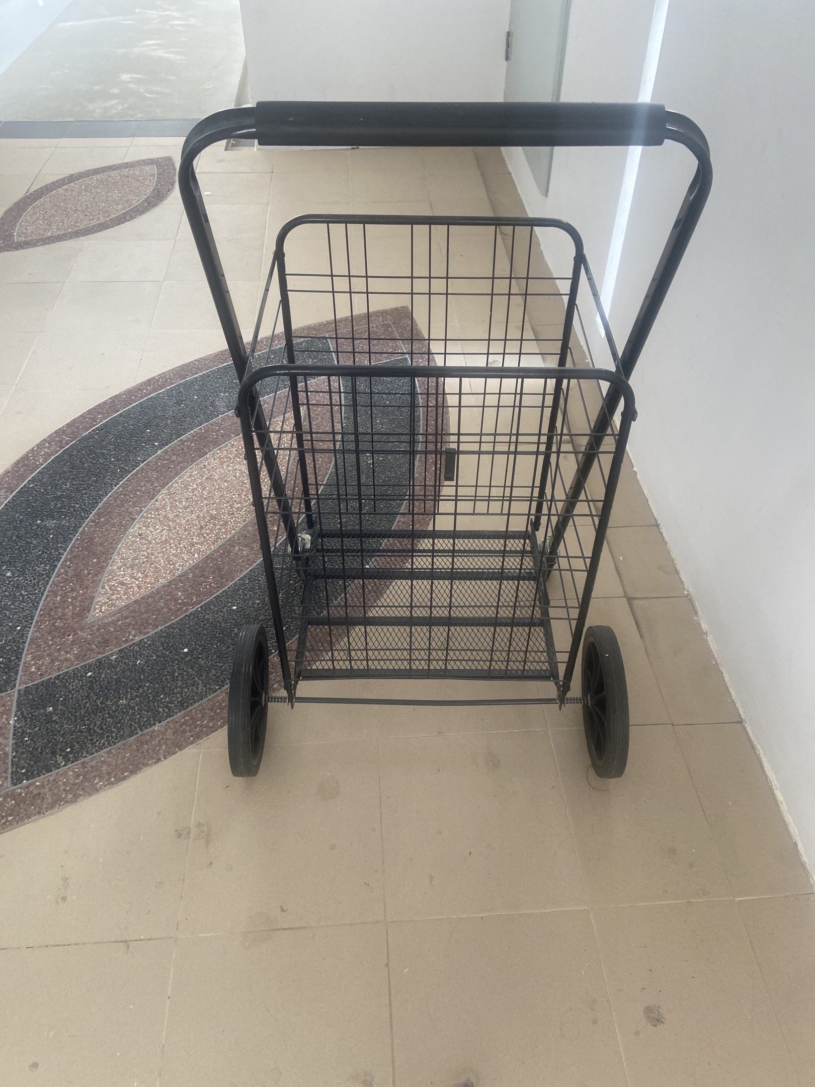 Trolley443162541760849922