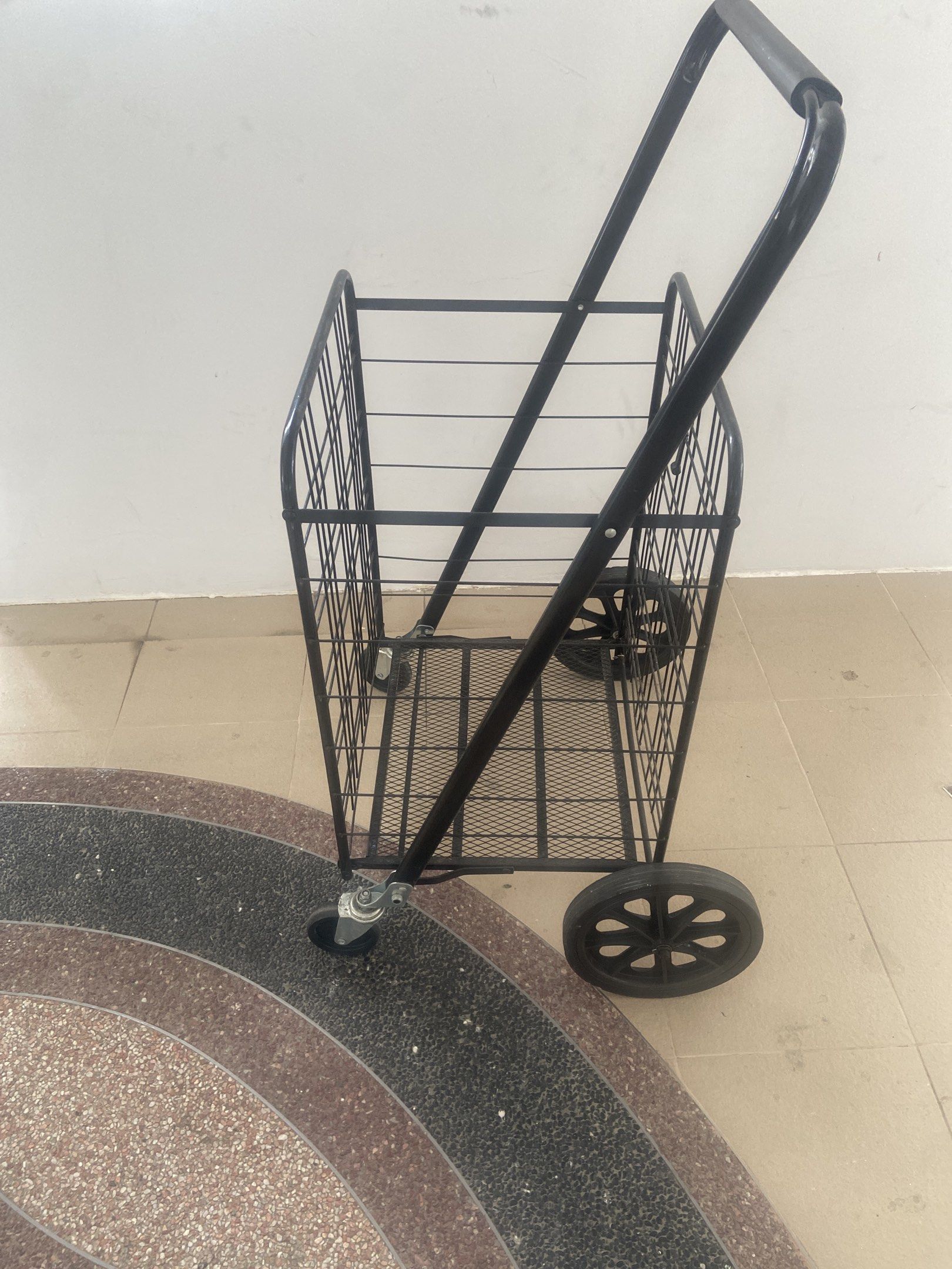 Trolley443162541760849921