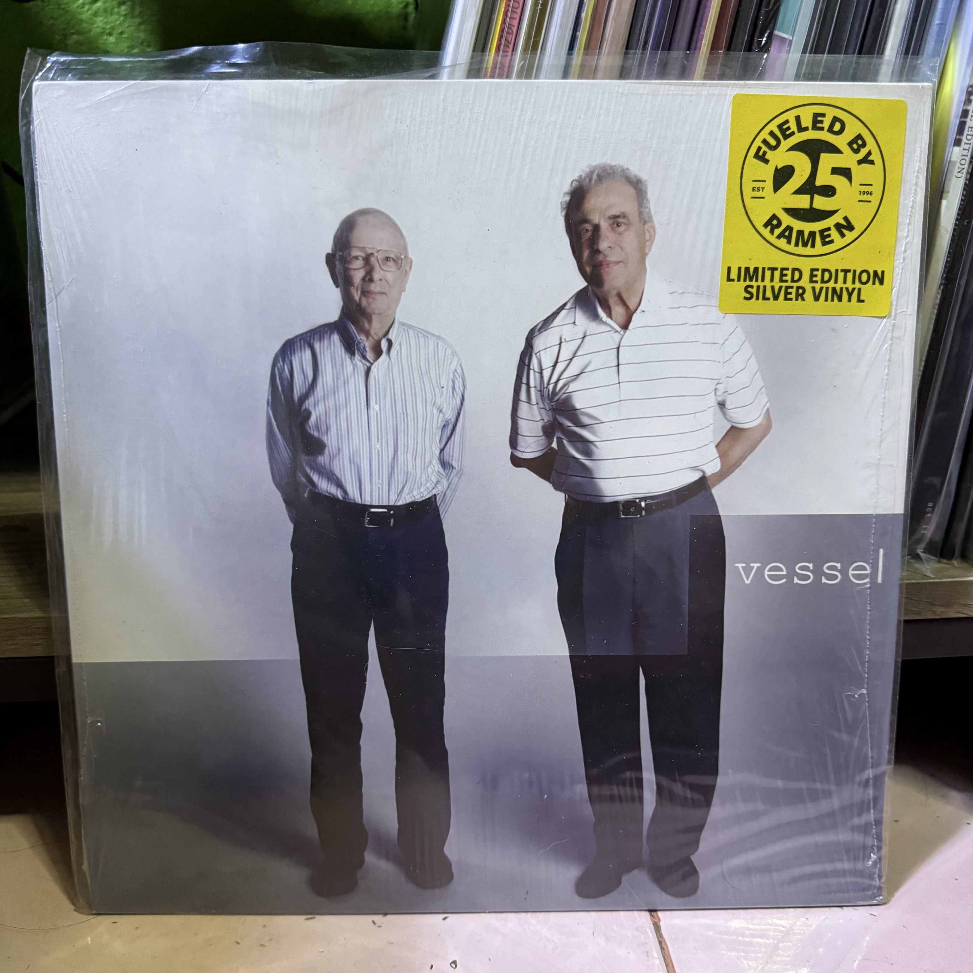 Twenty One Pilots - Vessel (Silver Vinyl) (Category: Vinyls) located in Carmona. Submitted by demonfog (Listing ID 1418802025, Image 1). Description: .