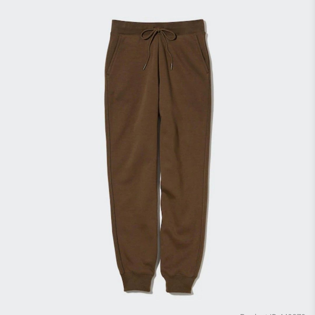 Uniqlo HEATTECH Pile-Lined Sweatpants - Brown (Category: Other Bottoms) located in Dasmarinas. Submitted by jrsullano (Listing ID 1418865976, Image 1). Description: - Uniqlo HEATTECH sweatpants - Color: 36 Brown - Features: - Drawstring waist - Cuffed ankles - Pile-lined interior for warmth - Made in Vietnam - Perfect for cold weather.