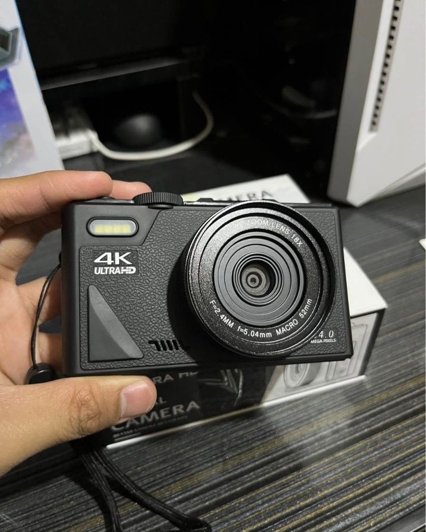 Vetek 8 35 GB boxed unit almost BRAND new (Category: Cameras) located in Manila. Submitted by chiki_chem (Listing ID 1418794751, Image 3). Description: - 4K Ultra HD video recording - Built-in flash - LCD screen for viewing - 16x zoom lens - Macro setting - Includes lens cap and wrist strap - Color: Black.