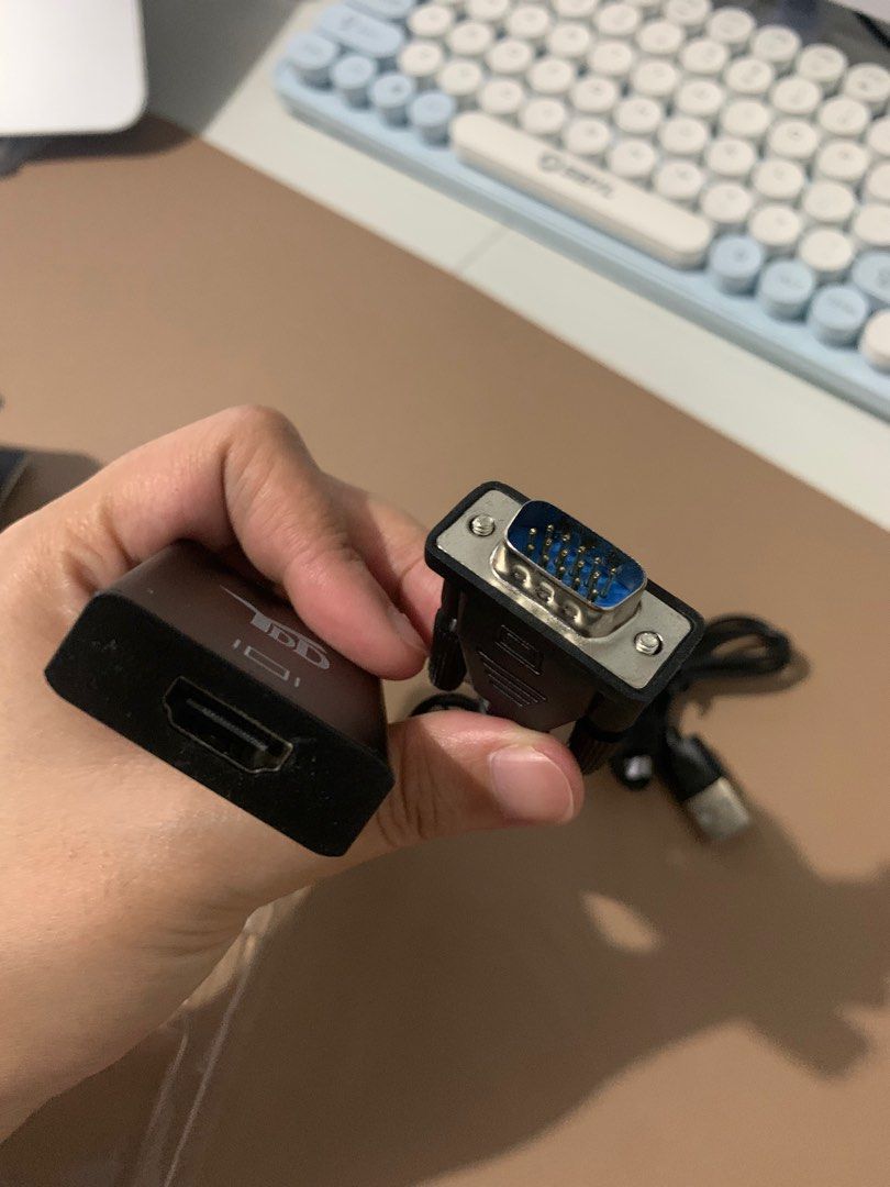 VGA Output to HDMI port (Category: Cables & Adaptors) located in Pasay City. Submitted by pitchiiieee_ (Listing ID 1418795282, Image 3). Description: RFS: not compatible to my laptop For sale or swap to VGA to VGA.