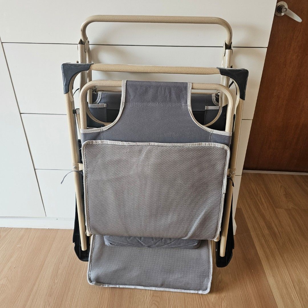 2 in 1 Chair Recliner / Folding Bed (Category: Chairs) located in San Fernando. Submitted by chinkiebutterfly (Listing ID 1413467681, Image 2). Description: - 2-in-1 Chair Recliner / Folding Bed - Minimalist design - Foldable for easy storage - Features breathable mesh material - In great condition bought price: php2,800 .