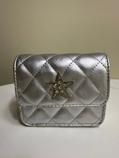 （分類：）位於 。 由 mandm.onlinestore 提交（商品編號 1413631152，圖片 1）。簡介： 。