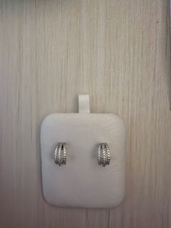 （分類：）位於 。 由 annaannayip 提交（商品編號 1413550303，圖片 1）。簡介： 。