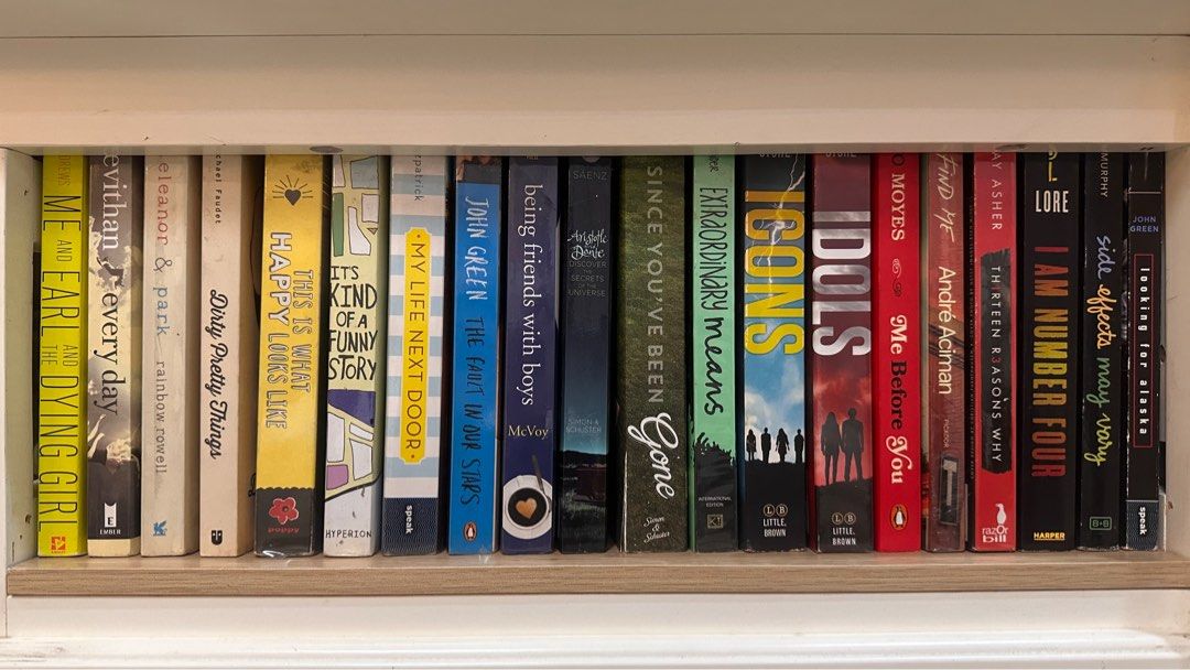 Assorted Young Adult Paperback Books (Category: Storybooks) located in Pasay City. Submitted by limbies8 (Listing ID 1413502930, Image 1). Description: Message me for the prices.