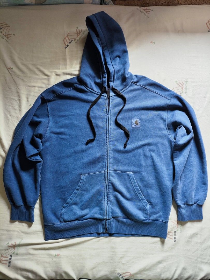 Carhartt (Category: Coats, Jackets and Outerwear) located in Pasig City. Submitted by arkifice (Listing ID 1413477308, Image 1). Description: - Carhartt Work In Progress hoodie (nelson hoodie) - Size: L - Features: Hood with drawstring Front zipper closure Two front pockets Carhartt logo on chest.