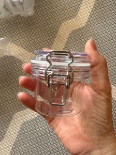 (Category: ) located in . Submitted by so_luxe (Listing ID 1413478227, Image 1). Description: .
