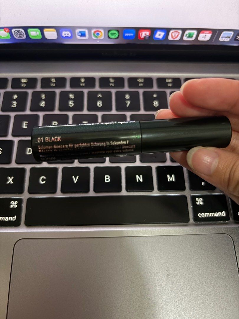 Clinique High Impact Mascara - Black (Category: Makeup) located in Quezon City. Submitted by ekdcr_ (Listing ID 1413616095, Image 2). Description: no box and unsealed 3.5ml negotiable!.