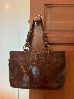 (Category: ) located in . Submitted by pr3ttysboutique (Listing ID 1413585030, Image 1). Description: .