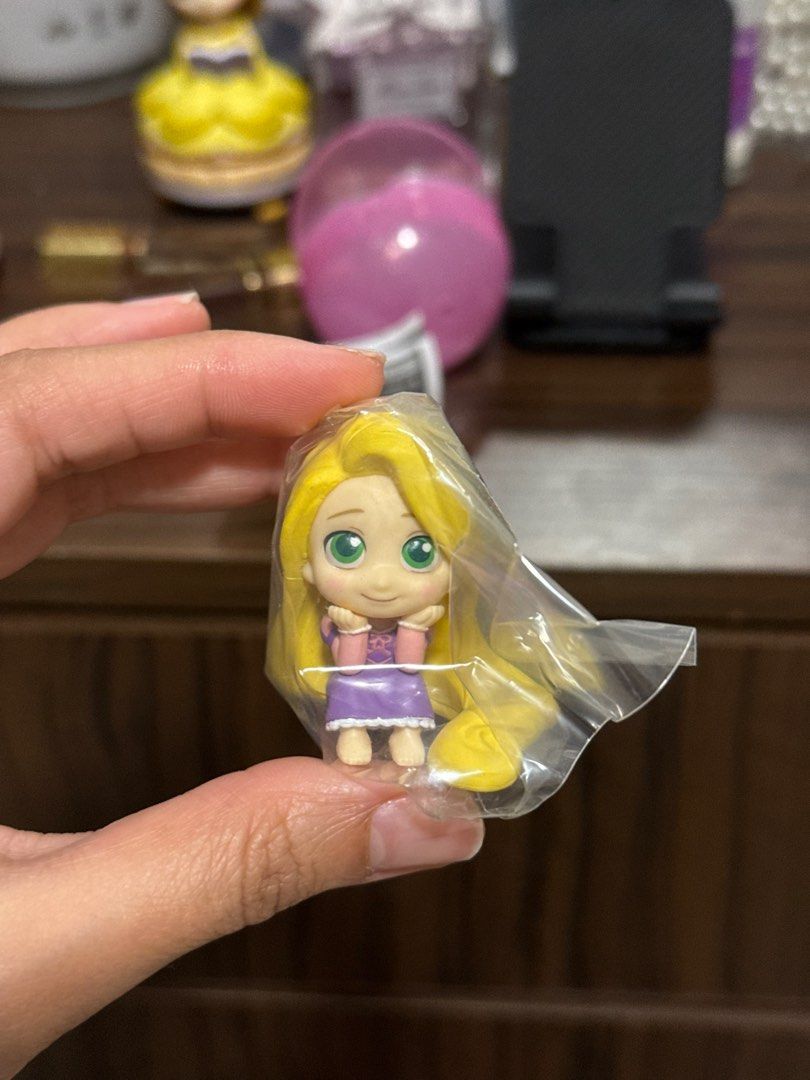 Disney Princess Rapunzel Machiboke Figure (Category: Figurines & Statues) located in San Isidro. Submitted by rishpb (Listing ID 1413638889, Image 2). Description: .