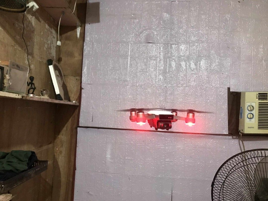 Dji spark (Category: Drones) located in Makati City. Submitted by ryukipama (Listing ID 1413541447, Image 1). Description: .