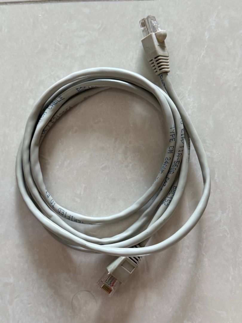 Ethernet Cables - Cat5E and Cat5 cables405986558503833601