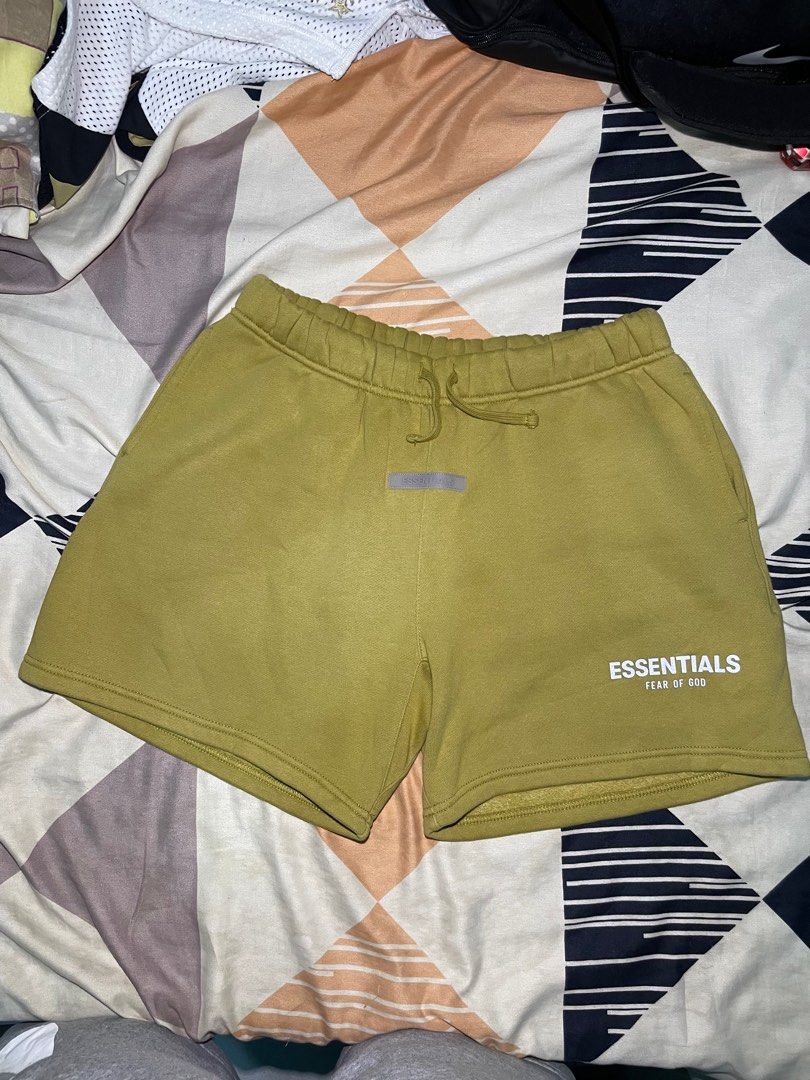 FEAR OF GOD ESSENTIALS KIDS Authentic (Category: Shorts) located in Tagbilaran City. Submitted by thrifter23 (Listing ID 1413476117, Image 1). Description: XL youth (12yrs) Dimes 30x15 No issues thick cotton material Authentic .