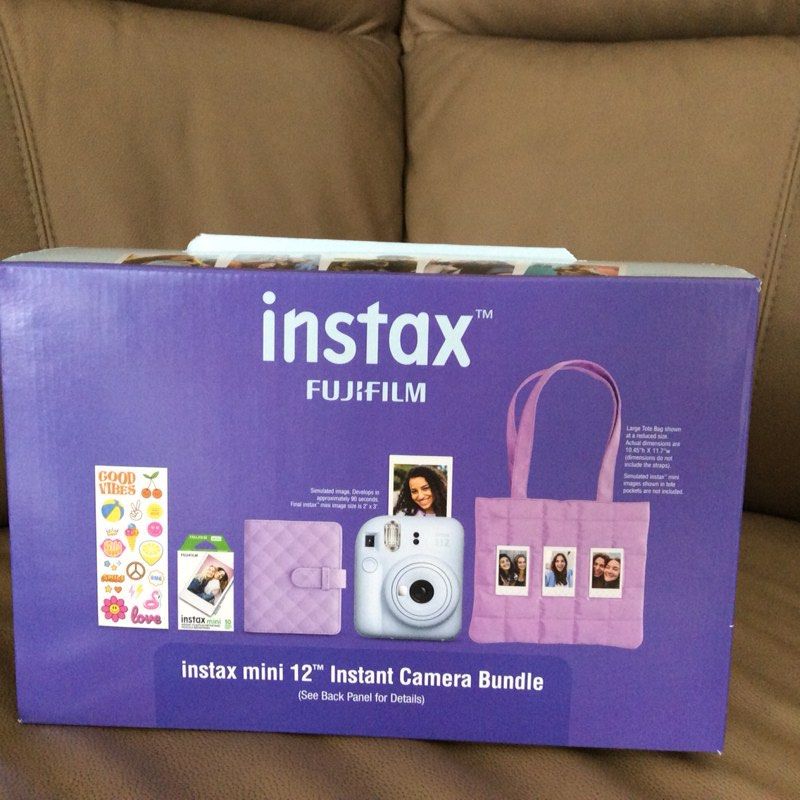 Fujifilm Instax Mini 12 Instant Camera Bundle (Category: Cameras) located in Taguig. Submitted by francisco_7 (Listing ID 1413559703, Image 1). Description: - Fujifilm Instax Mini 12 Instant Camera Bundle - Includes: Camera, Photo Album, Stickers, and Tote Bag - Features automatic exposure and flash control - Easy to use for everyone - Allows for close-up shots - Stylish design - Bring your photos to life!.