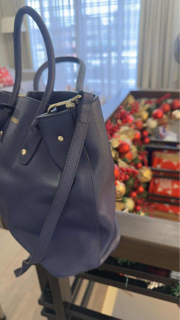 Furla Josi Leather Bag (Category: Luxury Bags & Wallets) located in Taguig. Submitted by johnhb (Listing ID 1413496696, Image 2). Description: -Furla Josi Leather Bag with Long Strap -Bought in Italy 4 years ago -No carecard and dustbag -8k MOP: GCash MOD: Lalamove from Las Piñas or Makati.