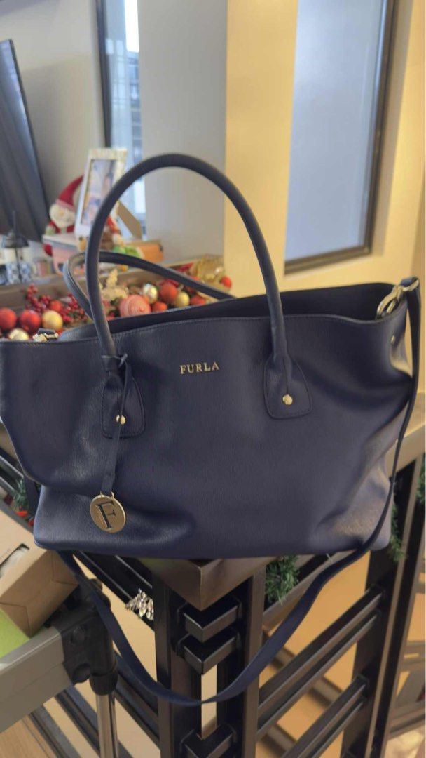 Furla Josi Leather Bag (Category: Luxury Bags & Wallets) located in Taguig. Submitted by johnhb (Listing ID 1413496696, Image 1). Description: -Furla Josi Leather Bag with Long Strap -Bought in Italy 4 years ago -No carecard and dustbag -8k MOP: GCash MOD: Lalamove from Las Piñas or Makati.