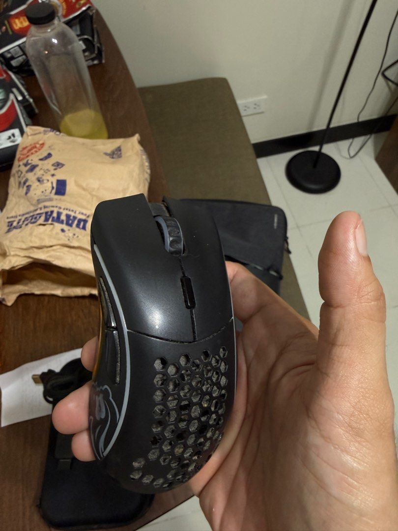 Glorious Model D Gaming Mouse (Category: Mouse & Mousepads) located in Caloocan City. Submitted by markgoesdecluttering (Listing ID 1413453895, Image 1). Description: Glorious Model D Wireless (no box) RFS: bought Endgame mice already Issue: scroll and middle click not working. Other than that, everything works seamlessly. Only for those who can solder and replace the switches, or for those who doesnt mind the scroller not working.