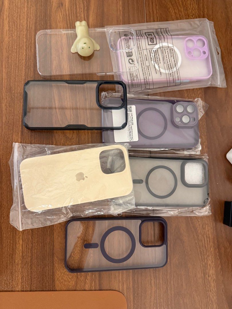 IIphone16 pro max cases - FREE (Category: Cases & Sleeves) located in Mandaluyong City. Submitted by thingsrandom (Listing ID 1413646086, Image 3). Description: iphone16pro max cases free, just handle the delivery :).