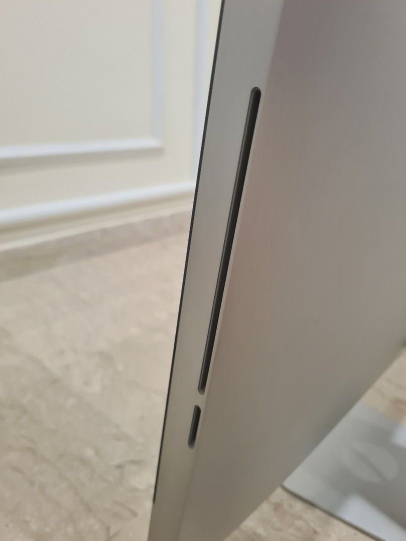 iMac 21.5 inch65605914985603114