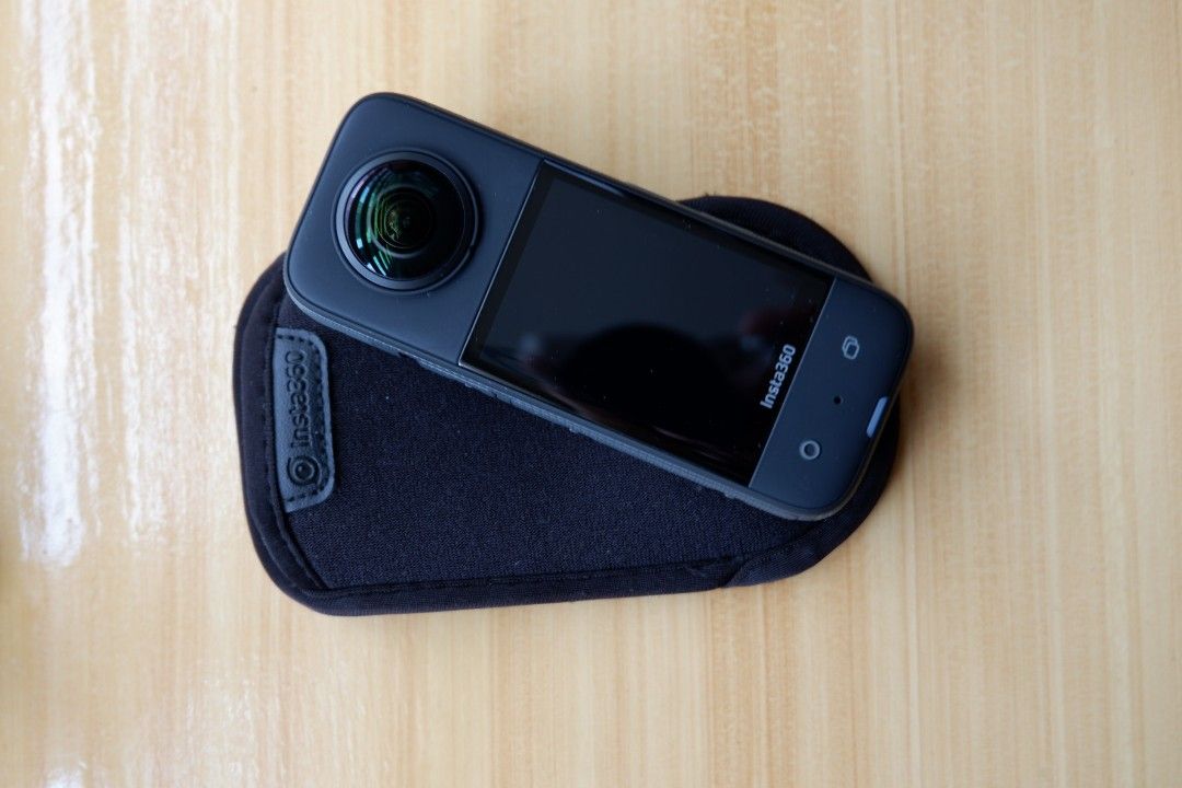 Insta360 X3 (Category: Cameras) located in Mandaluyong City. Submitted by spendthrift_sinner (Listing ID 1413540194, Image 2). Description: -Authentic Insta360 X3 action camera - Includes protective case - Comes with lens guards that are detachable -as you can see in the photos, no damage or any scratch, 100% legit like new. RFS: I want to upgrade or buy a different action cam. -Same day delivery from BGC on weekdays and Mandaluyong on weekends o