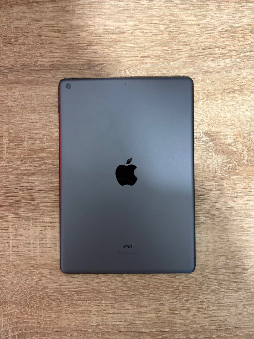 iPad 9th Generation (Category: iPad) located in Pasay City. Submitted by losient (Listing ID 1413572022, Image 1). Description: - iPad 9th Generation - 64GB storage - With Box - With Apple Pencil - Sleek design - Perfect for everyday use and education NEGOTIABLE.