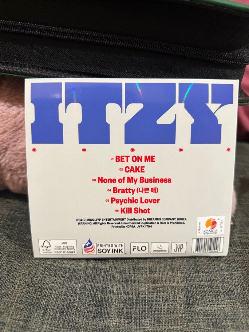 ITZY Mini Album - KILL MY DOUBT (Lia version) (Category: CDs & DVDs) located in Zamboanga. Submitted by crysmelquin (Listing ID 1413466352, Image 2). Description: Complete inclusions CD never played, clean.