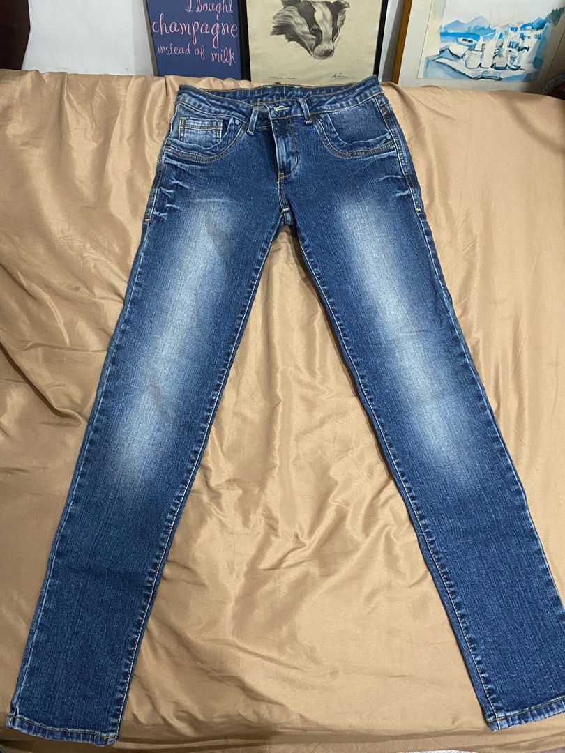 Jag jeans slim fit Y2k (Category: Jeans) located in Rizal. Submitted by wild.lastly (Listing ID 1413552176, Image 2). Description: Size on tag for waist 31 39 cm for Length .