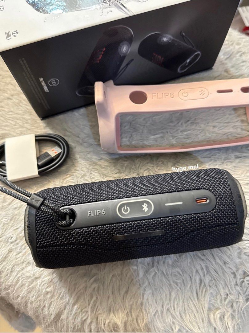 JBL Flip 6 Bluetooth Speaker (Category: Soundbars, Speakers & Amplifiers) located in San Pedro. Submitted by hygo.mnl (Listing ID 1413611840, Image 2). Description: Inclusions • Unit • Orig cord (brandnew) • Case P5,500 Mostly used lang here sa bahay for soundtrips. rfs: will upgrade to Flip 7 📌 payment first via gcash/metrobank/gotyme Shipping via lalamove only, shouldered by buyer. Meetups depends on my availability. :).
