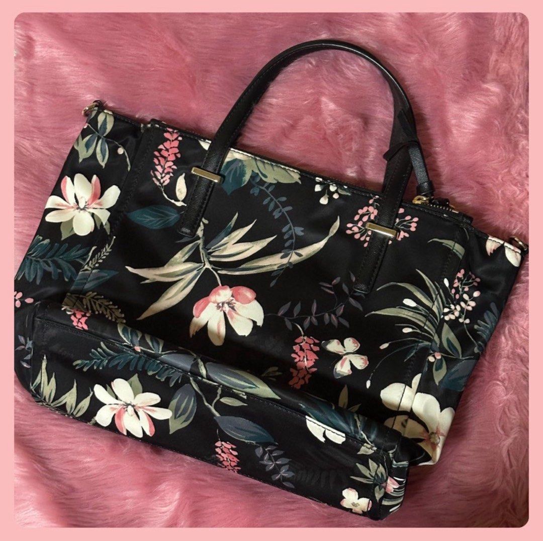KATE SPADE Wilson Road Botanical Alyse (Category: Luxury Bags & Wallets) located in Quezon City. Submitted by eiascloset (Listing ID 1413510080, Image 2). Description: Comes with long strap Care card included.
