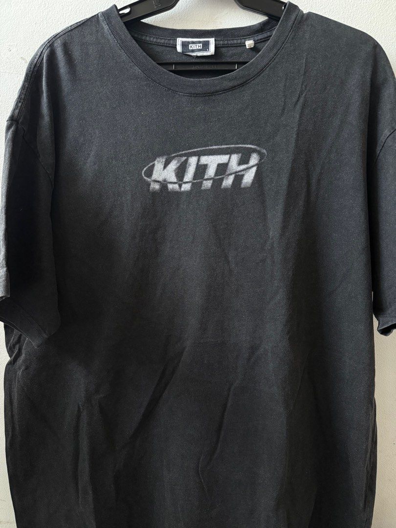Kith Phantom Vintage Tee - Size L (Category: Tshirts & Polo Shirts ) located in Quezon City. Submitted by jmartph (Listing ID 1413505715, Image 1). Description: KITH phantom vintage tee (T-shirt) Price: ₱4,500 (slight nego) Only wore a few times - good condition Size: large Dimensions: 23 x 30.5 - with tags - bought for retail (I think I did a pasabuy for this from my cousin at NYC) 100% authentic, I don’t sell fakes .