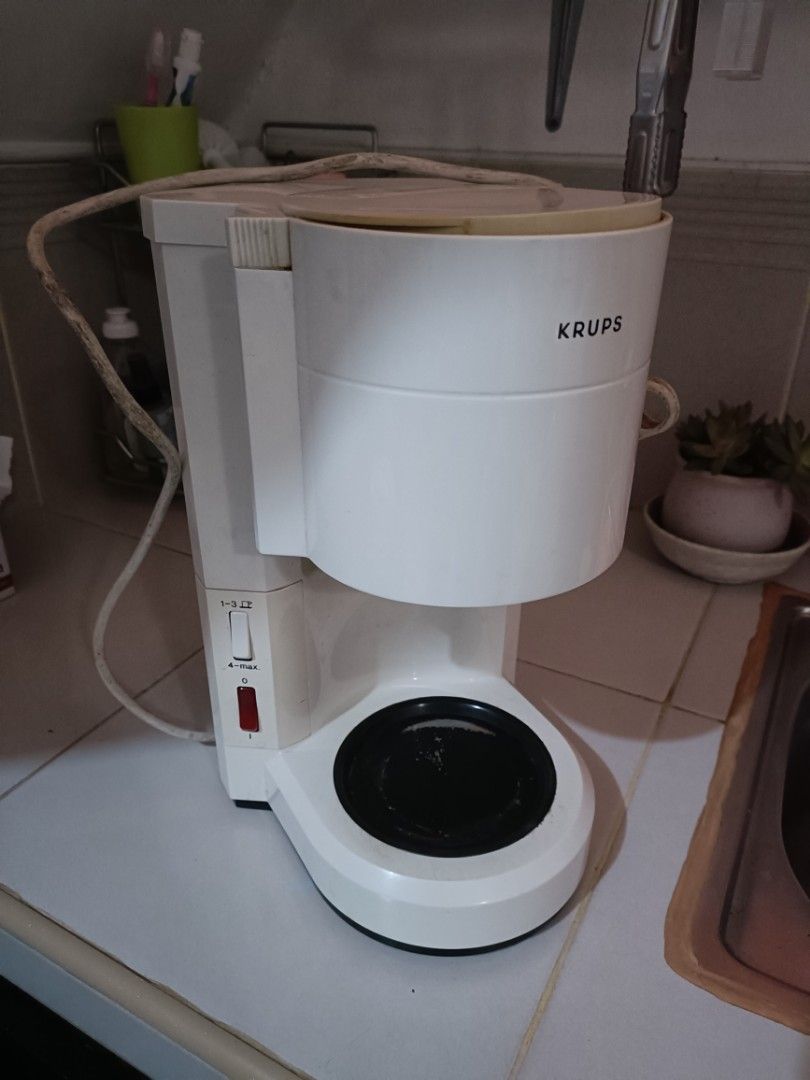 Krups Coffee Maker - White (Category: Coffee Machines & Makers) located in Antipolo. Submitted by keekaikeekoi (Listing ID 1413573194, Image 1). Description: Fully functional Large capacity Issue: carafe not included.