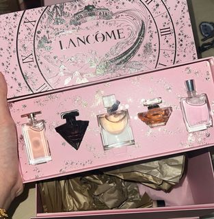 (Category: ) located in . Submitted by cottoncandyyys (Listing ID 1413566812, Image 1). Description: .