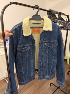 (Category: ) located in . Submitted by racc00n (Listing ID 1413614872, Image 1). Description: .