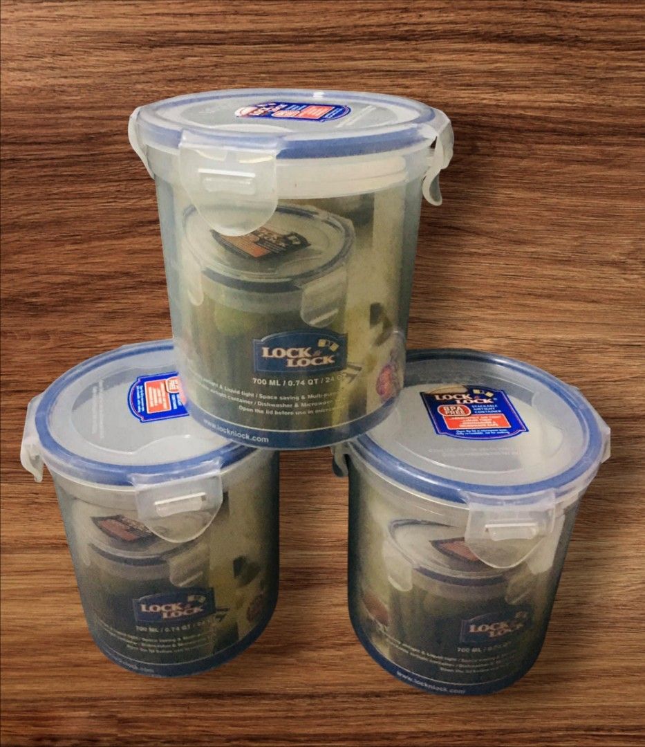 Lock & Lock Food Organization Container 700ml (Category: Food Organization & Storage) located in Taguig. Submitted by ezmilyones (Listing ID 1413642243, Image 1). Description: Lock & Lock Food Container 700ml 3 for p450 only👌🏼.